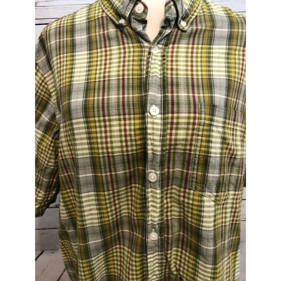 Woolrich Large Plaid Mens short sleeve button front shirt Woolen Mills Cotton - Picture 2 of 9